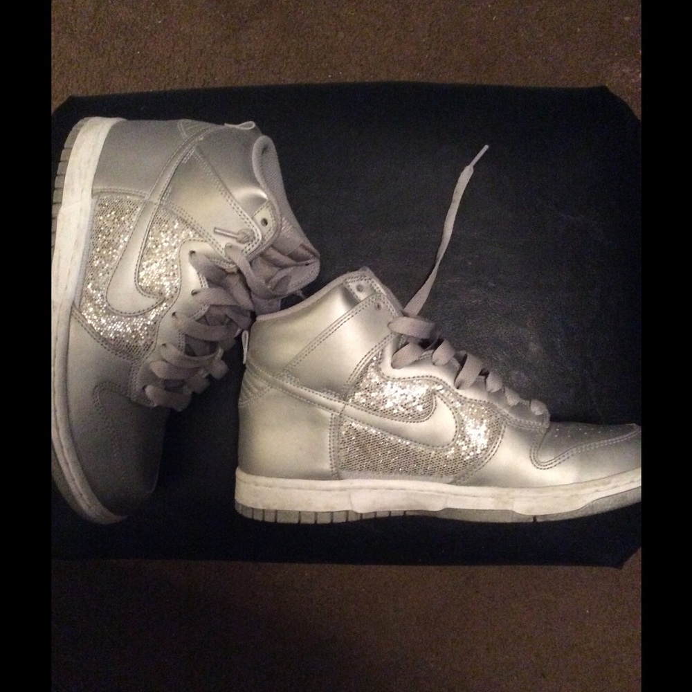 Nike grey silver dunks